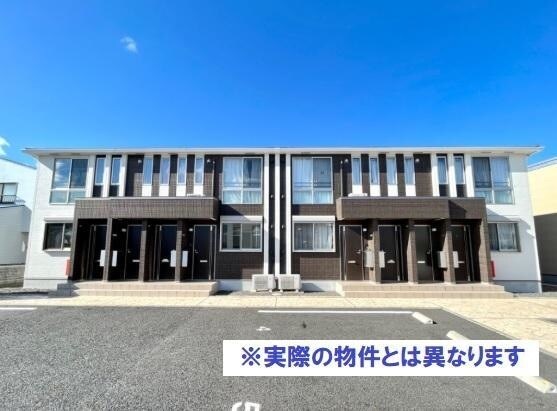 クローバーエイトの物件外観写真