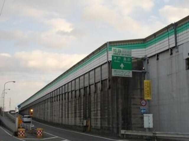 東フラワーの物件外観写真