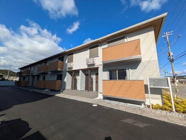 ヴィラーチェの物件外観写真