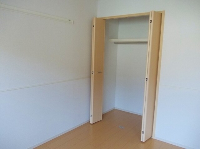 シーズンズ　コンフォートⅡの物件内観写真