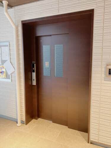 シャーメゾングラン今在家の物件外観写真