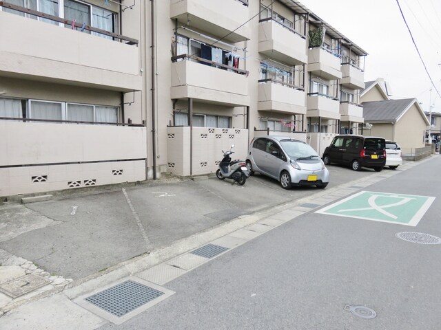 御立マンションの物件外観写真