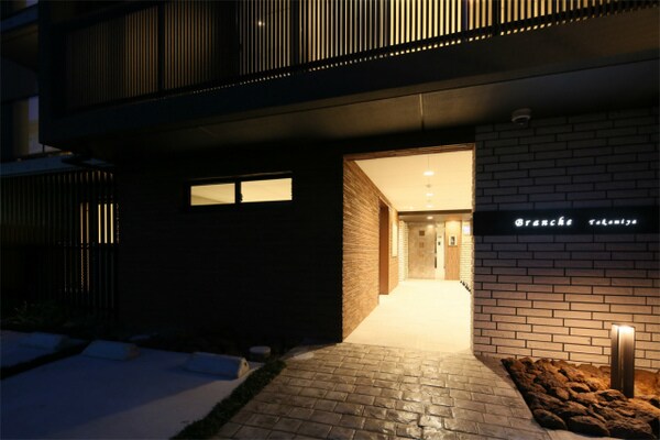 高宮駅 徒歩8分 2階の物件外観写真