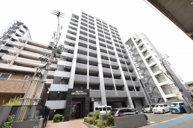 ピュアドーム箱崎ステーションの物件外観写真