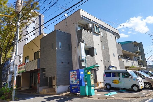 大橋駅 徒歩5分 1階の物件外観写真