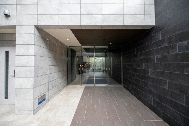 ギャラクシー南福岡駅前の物件外観写真