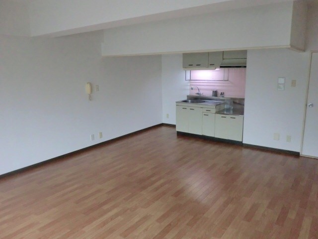 出屋敷駅 徒歩6分 1階の物件内観写真