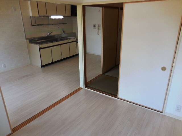 出屋敷駅 徒歩6分 8階の物件内観写真