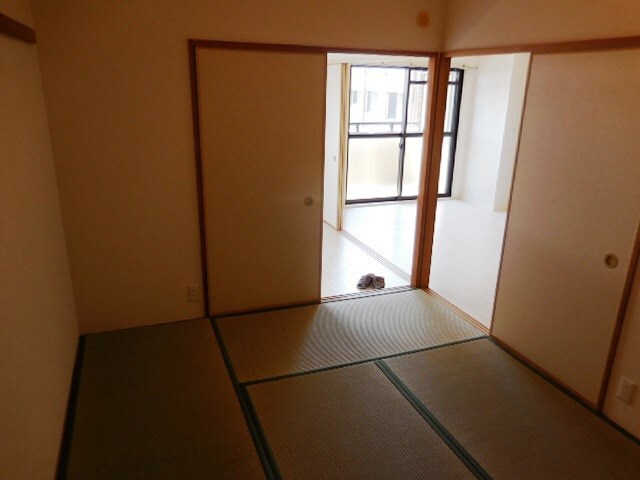 出屋敷駅 徒歩6分 8階の物件内観写真