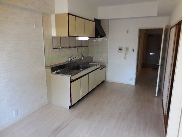 出屋敷駅 徒歩6分 8階の物件内観写真