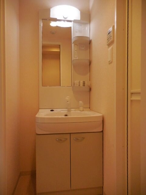 出屋敷駅 徒歩8分 8階の物件内観写真