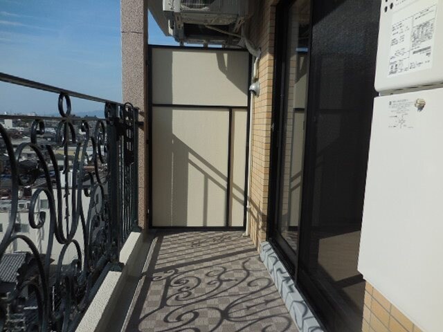 出屋敷駅 徒歩8分 8階の物件内観写真