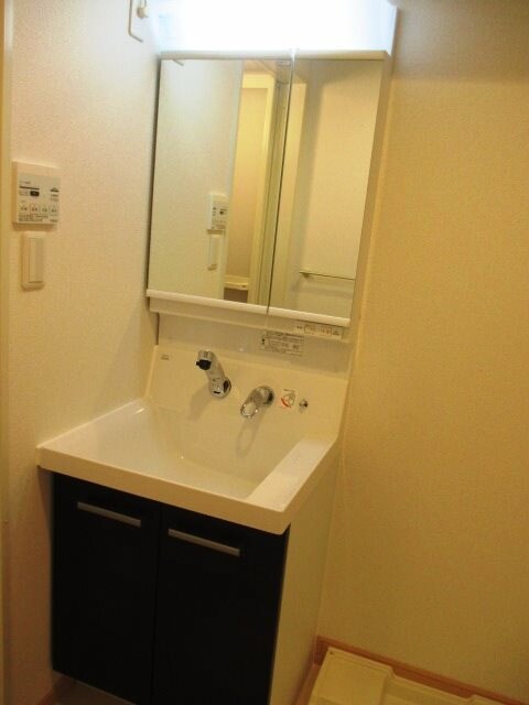 尼崎駅 徒歩4分 6階の物件内観写真