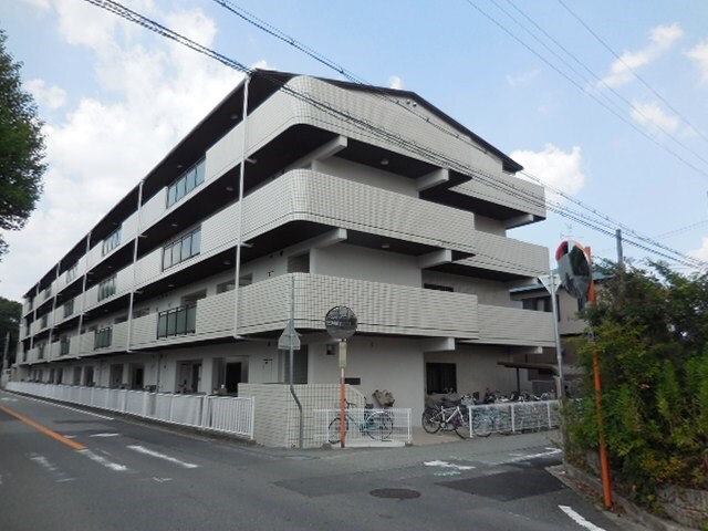 猪名寺駅 徒歩9分 1階の物件外観写真