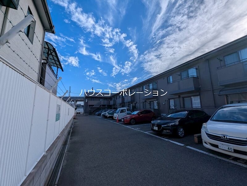 リバーハイツ　B棟の物件外観写真