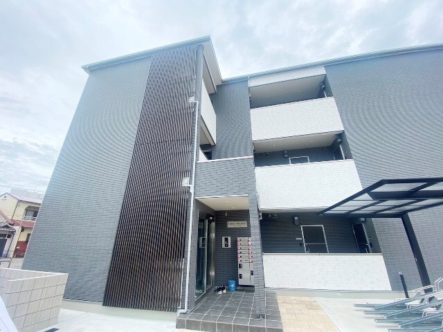 尼崎駅 徒歩5分の物件外観写真