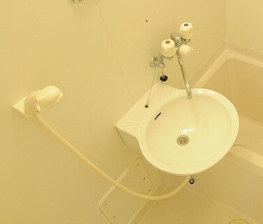 レオパレスＱＵＡＴＲＥ　ＳＡＩＳＯＮＳの物件内観写真