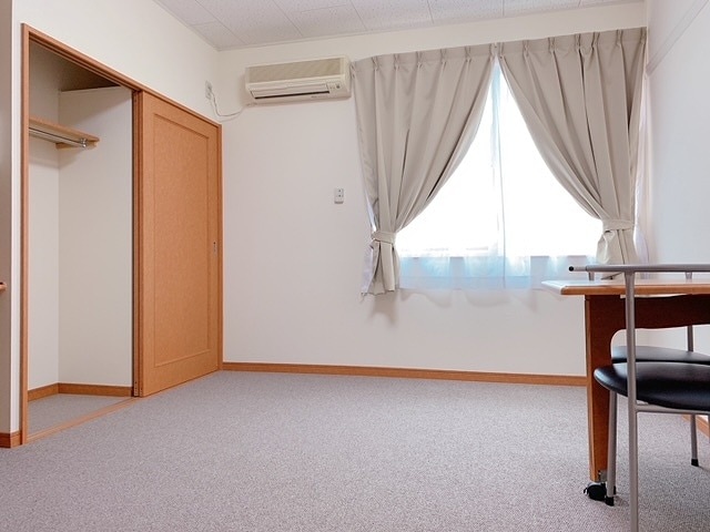 レオパレスＮＩＳＨＩＩＴＡＭＩの物件内観写真