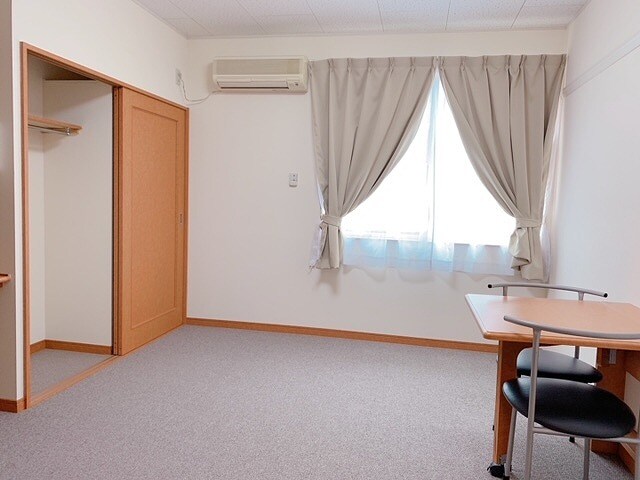 レオパレスＮＩＳＨＩＩＴＡＭＩの物件内観写真