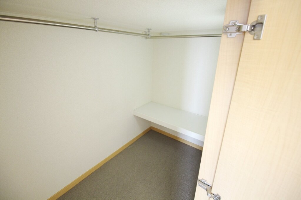 レオパレスクレストコートの物件内観写真