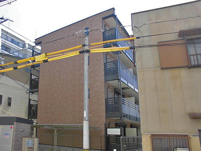 レオネクスト日新大阪の物件外観写真