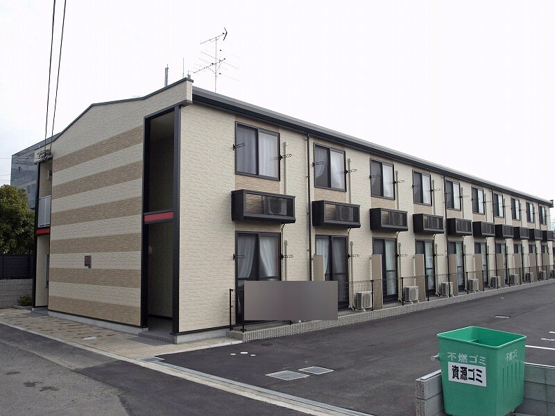 レオパレス中町の物件外観写真