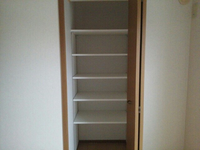 ベル・コーポ・デヌシＢの物件内観写真