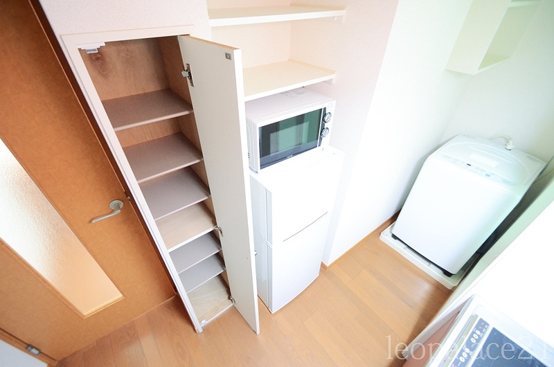 レオパレスフォレストいずみの物件内観写真
