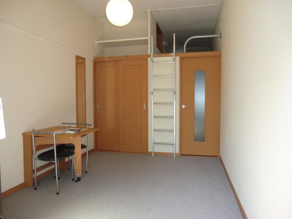 レオパレスアプライズ塚口の物件内観写真