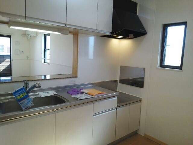 ジョリ－パ－トナ－の物件内観写真