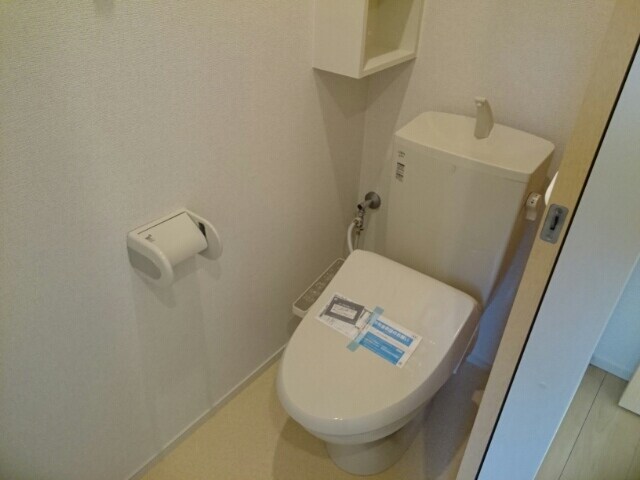 サンハイツ北六甲六番館の物件内観写真