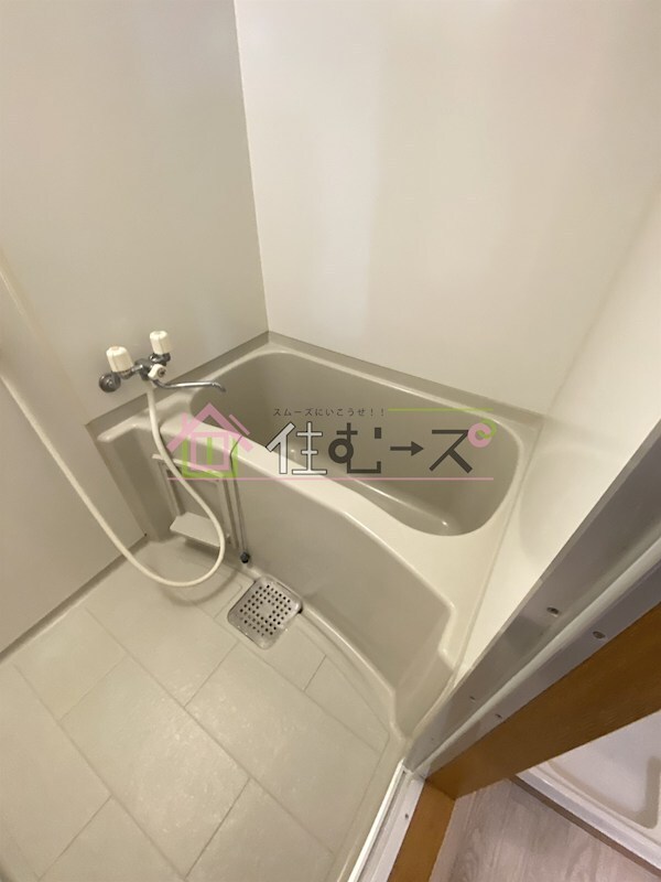 オズレジデンス鶴見の物件内観写真