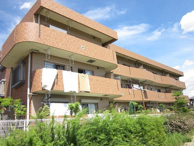 サンシャインヒルの物件外観写真