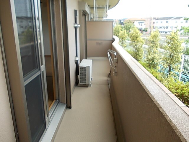 サンシャインヒルの物件内観写真