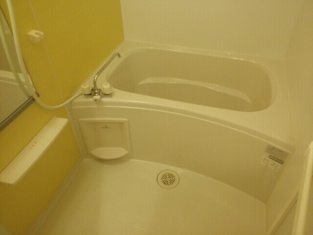 フローラ・香ヶ丘の物件内観写真