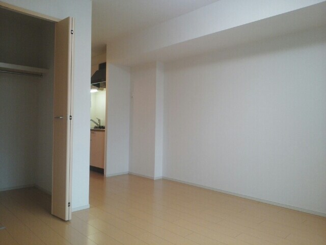 フローラ・香ヶ丘の物件内観写真