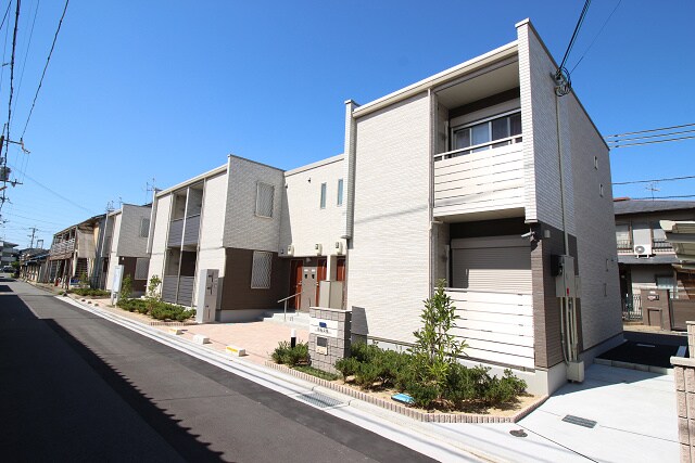 クレイノマルイチの物件外観写真