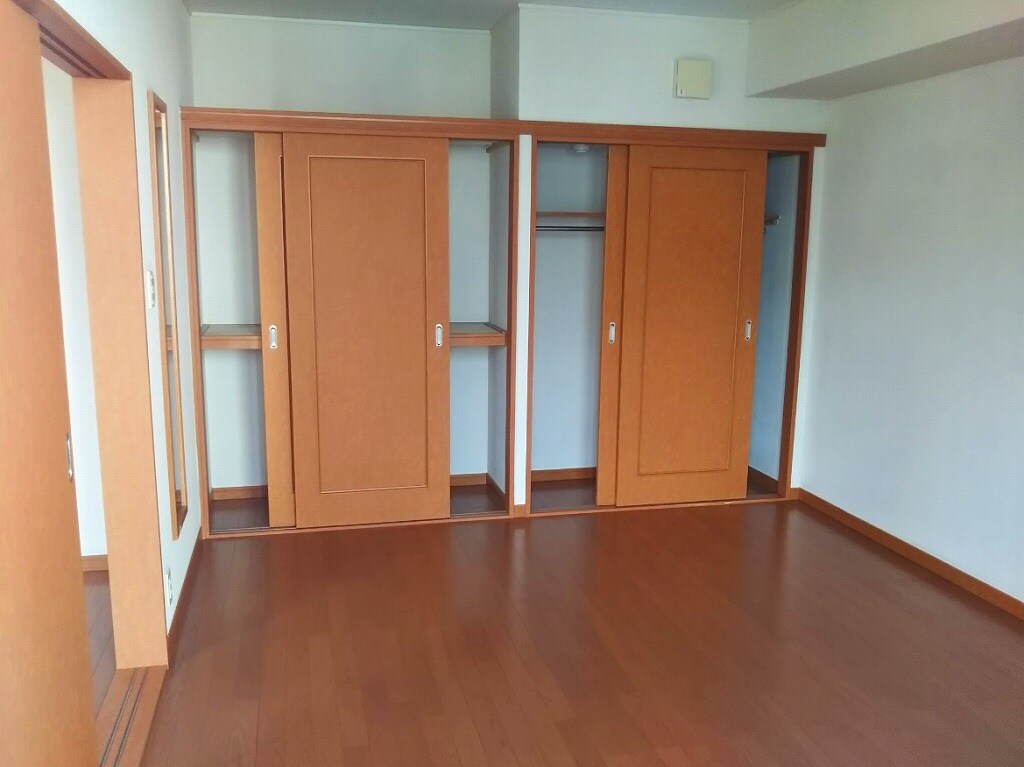 レオパレスパーシモン　辻子の物件内観写真