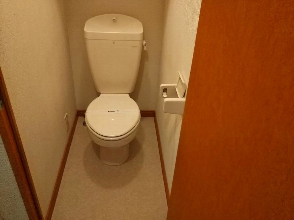 レオパレスパーシモン　辻子の物件内観写真