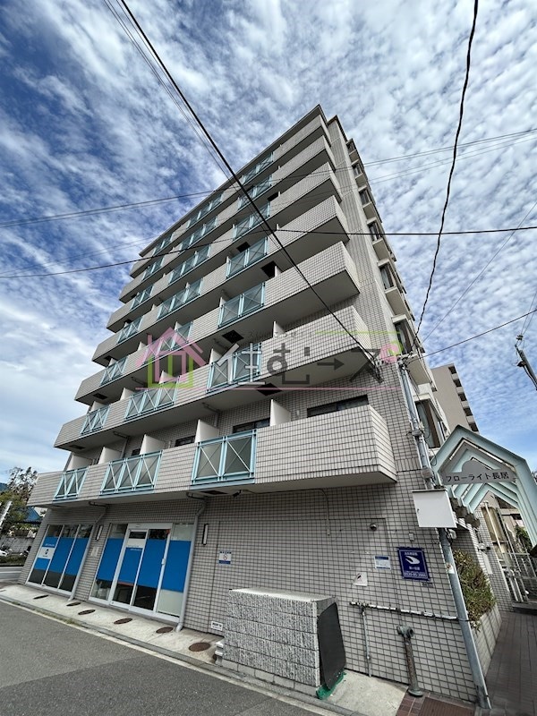 フローライト長居の物件外観写真