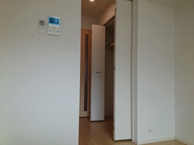 オエステ・コンドミニオの物件内観写真