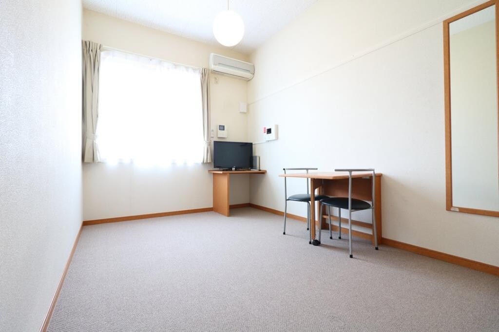 レオパレスいづみの物件内観写真