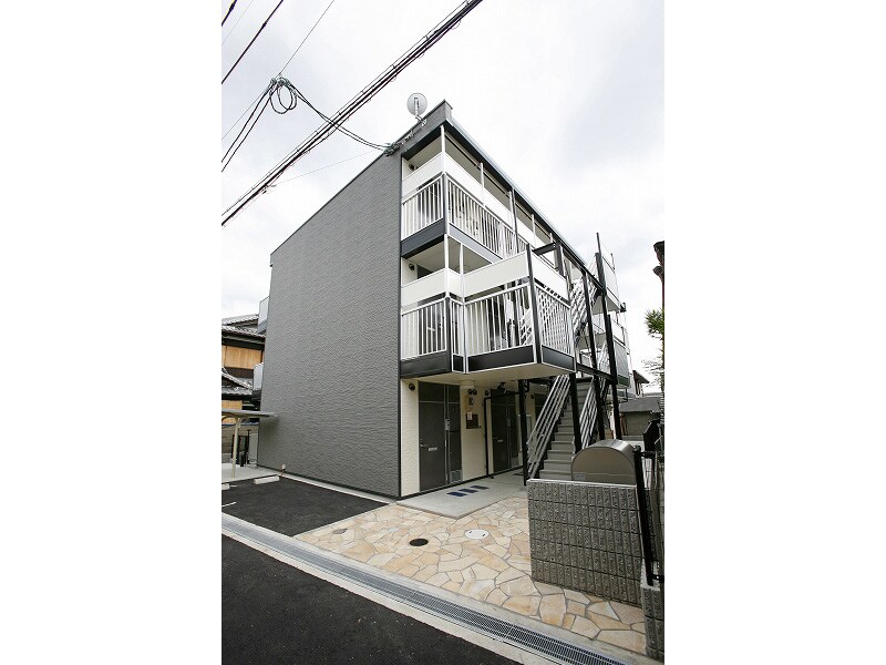 レオパレスジェントリーIIの物件外観写真