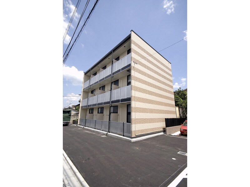 レオパレスタチバナの物件外観写真