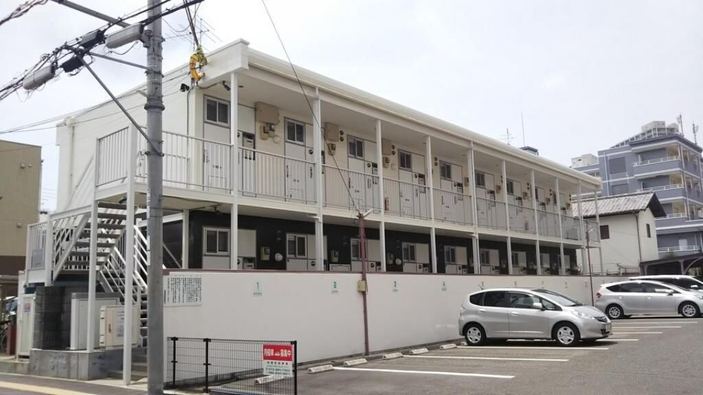 レオパレスＯｐｔｉｍ髙月の物件外観写真