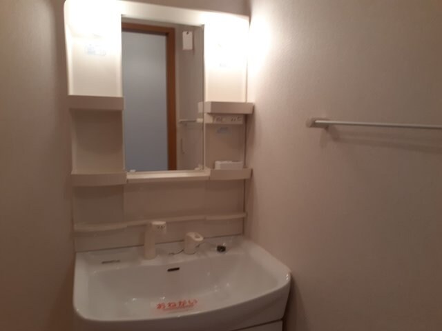 フィオーレ松ヶ丘の物件内観写真