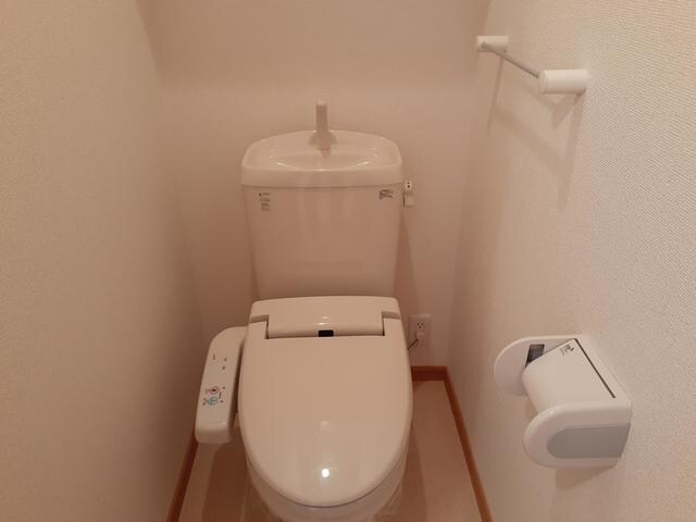 フィオーレ松ヶ丘の物件内観写真