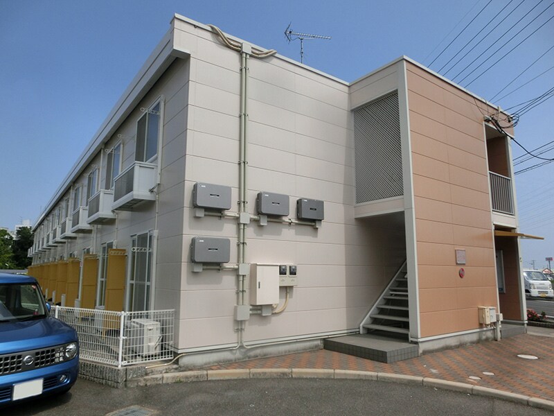 レオパレスアクアマリンの物件外観写真