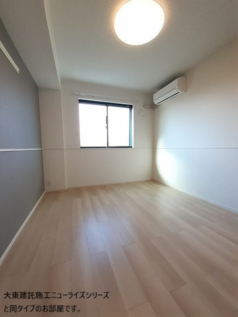 ＬＵＰＩＮＵＳ　ＨＥＩＭの物件内観写真