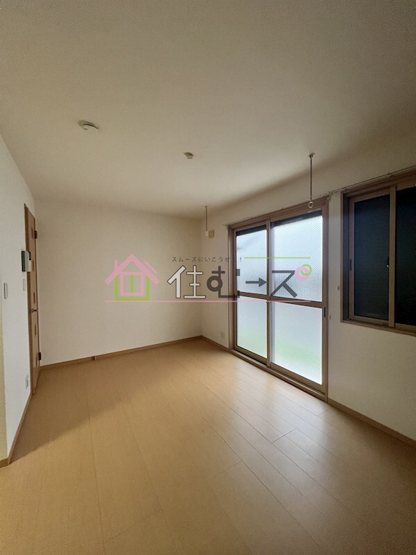 COZY岸里の物件内観写真